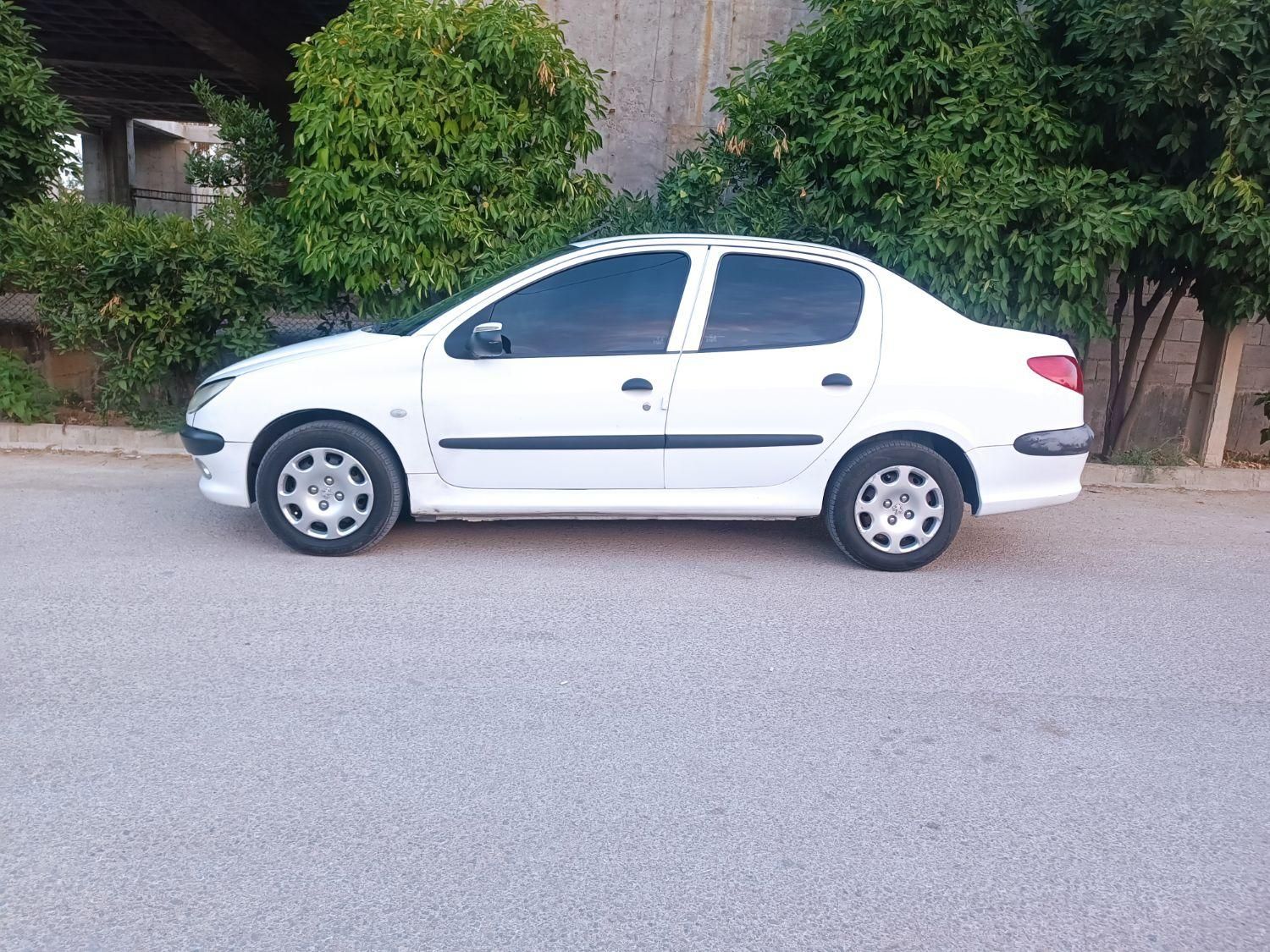 پژو ۲۰۶ صندوق دار v8 - 1395