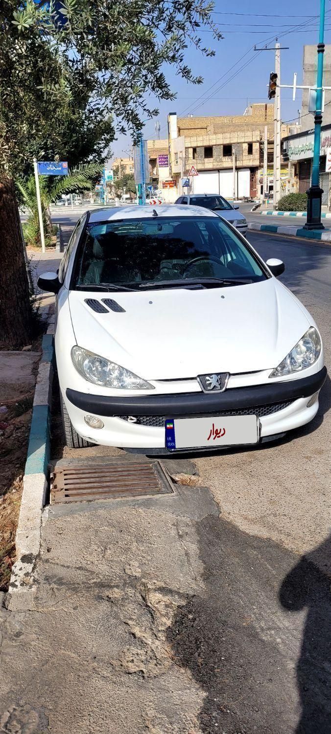 پژو ۲۰۶ صندوق دار v8 - 1398