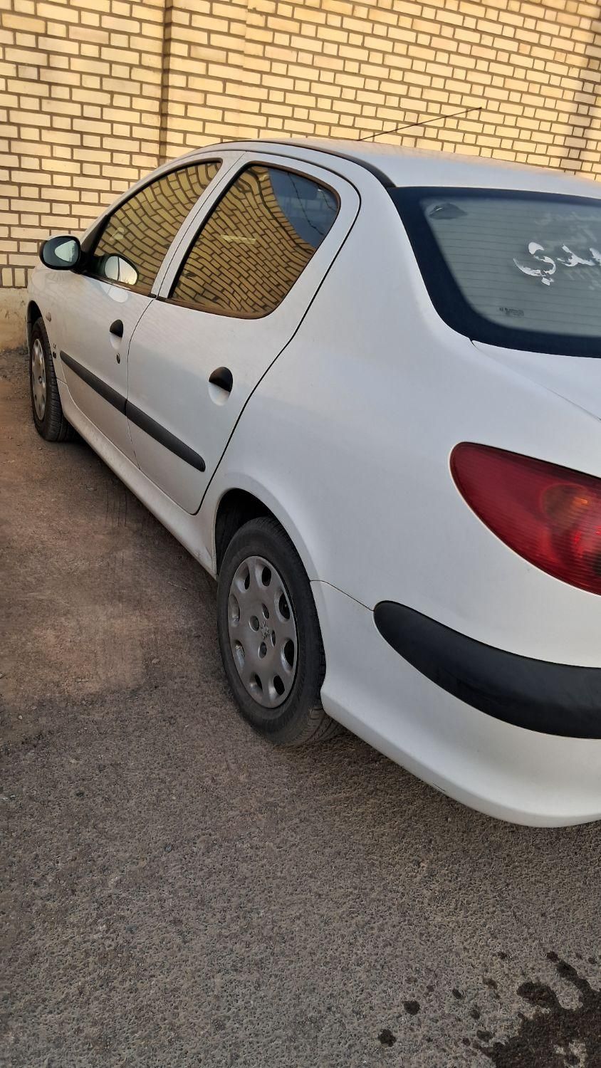 پژو ۲۰۶ صندوق دار v8 - 1396