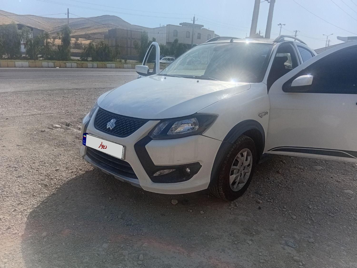 کوییک R دنده‌ای - 1403