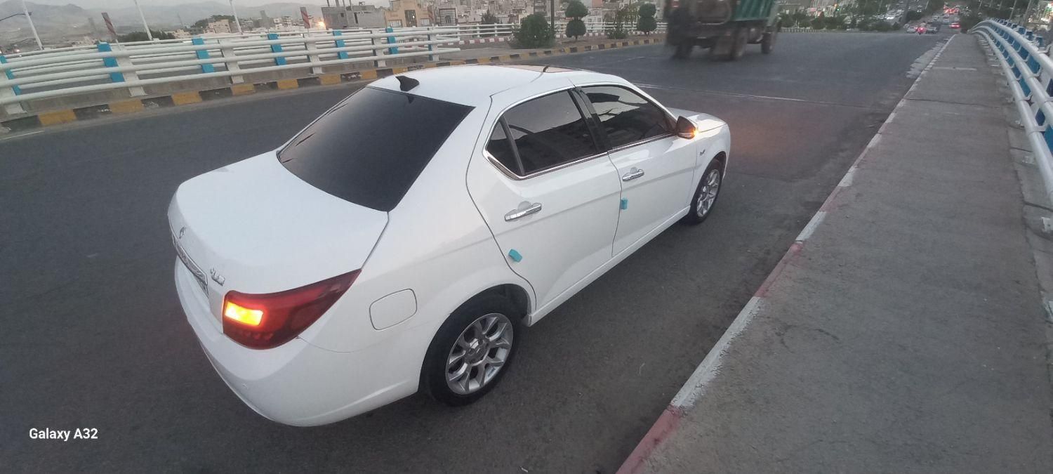 دنا پلاس توربو 6 دنده - 1402