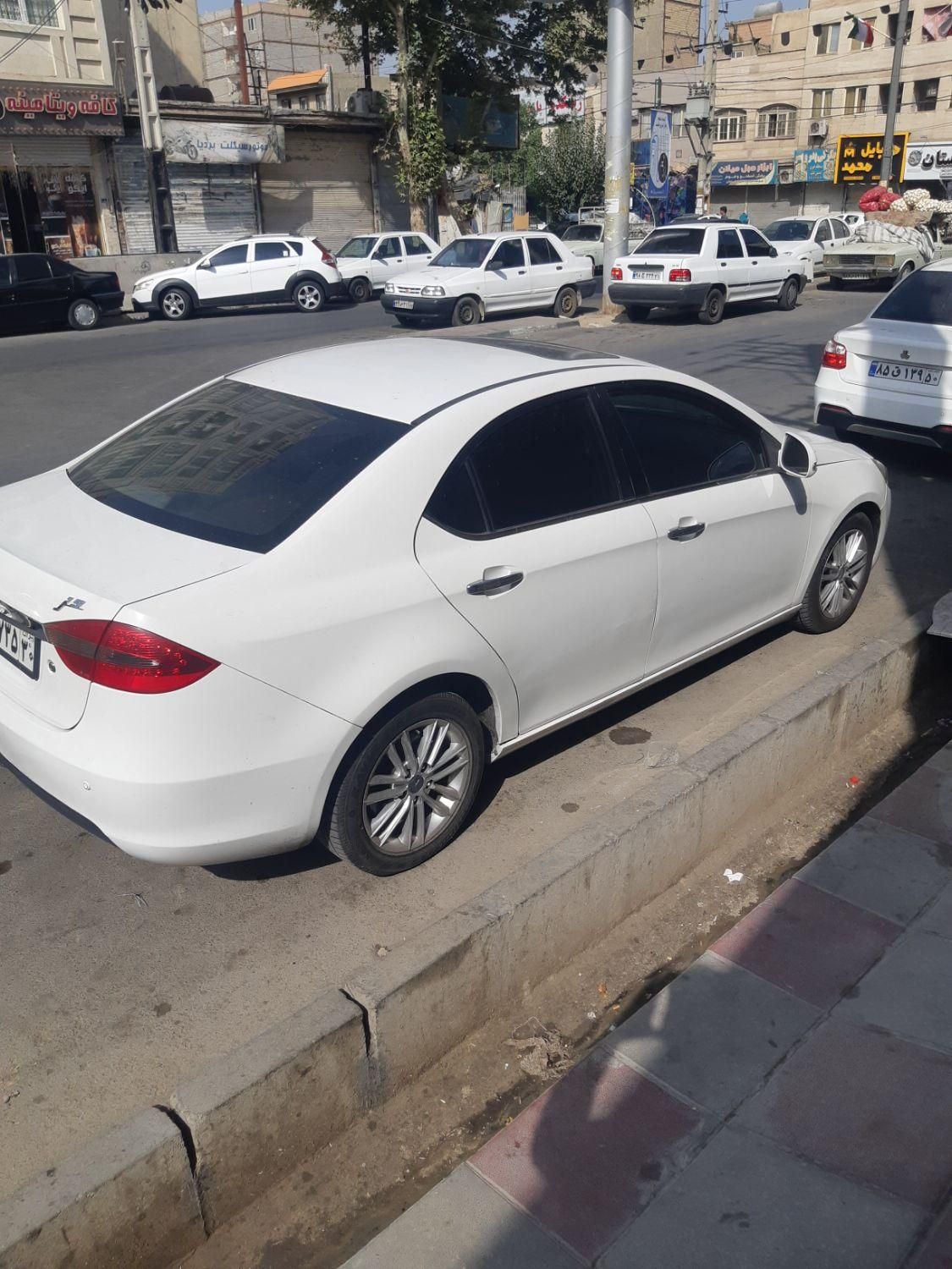 خودرو جک، J5 آگهی ann_19413860