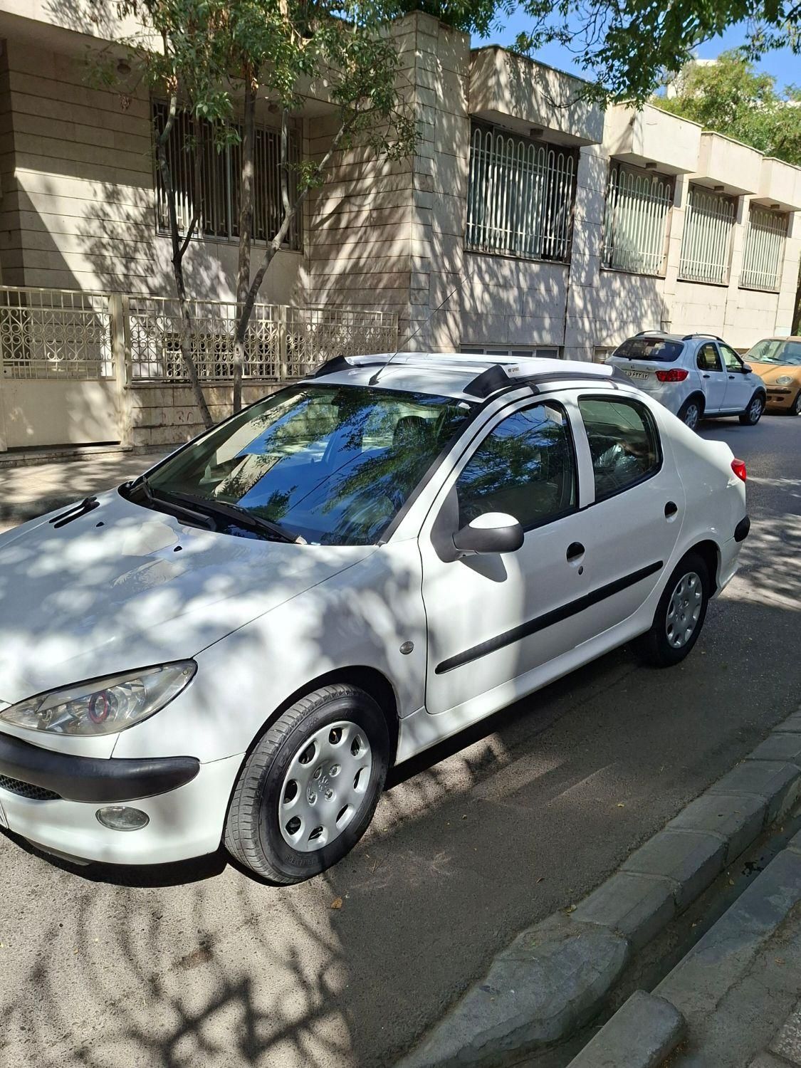 پژو ۲۰۶ صندوق دار v8 - 1395