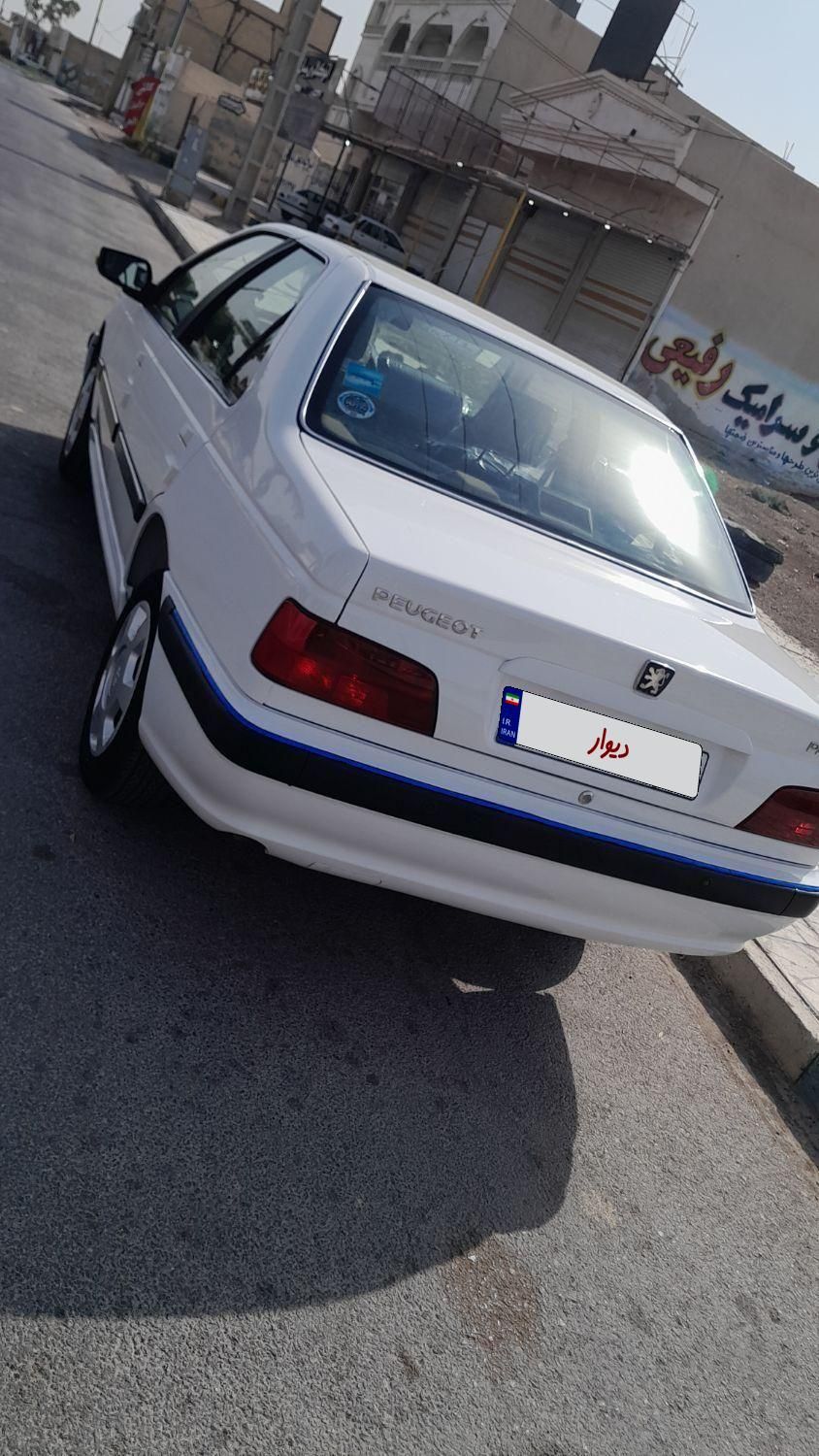 پژو پارس XU7P - 1402