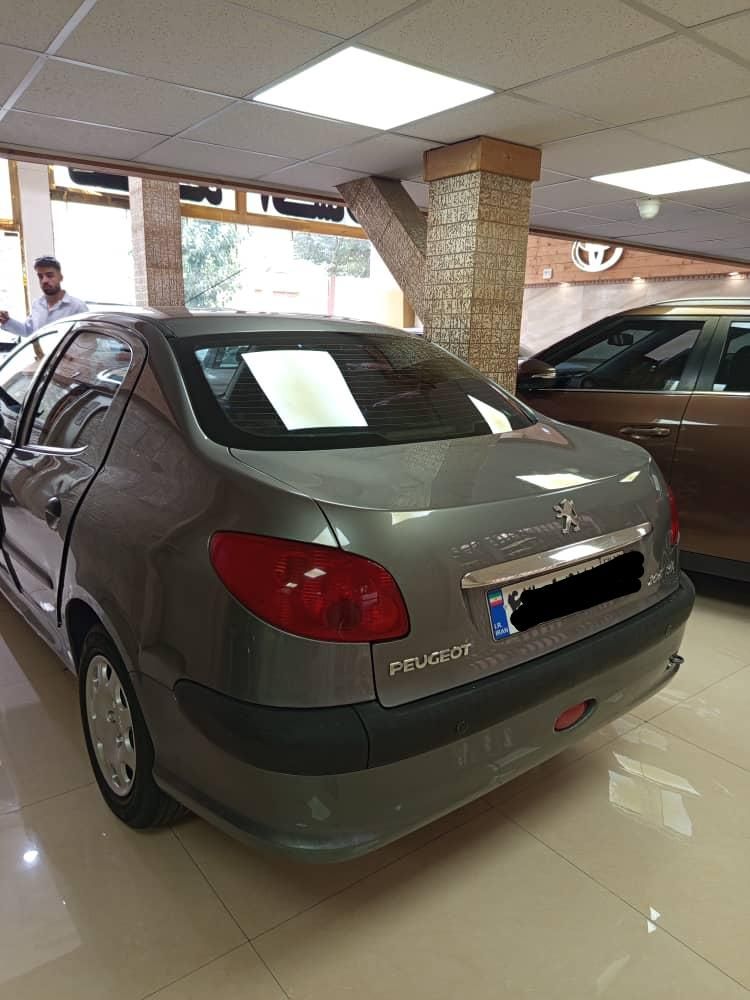 پژو ۲۰۶ صندوق دار v8 - 1394