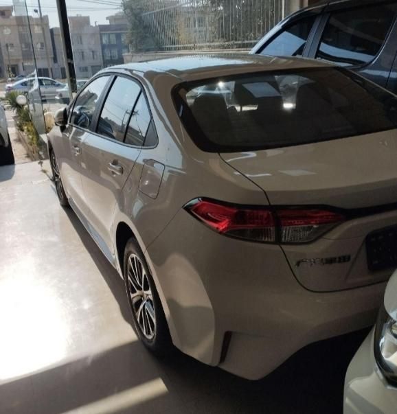 تویوتا کمری XLE - 2024