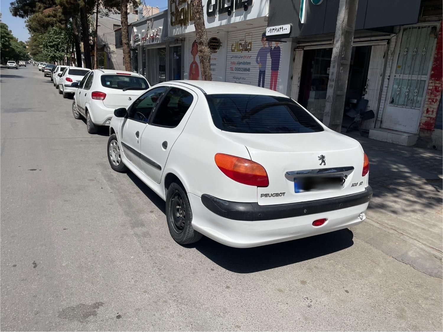 پژو ۲۰۶ صندوق دار v20 - 1389