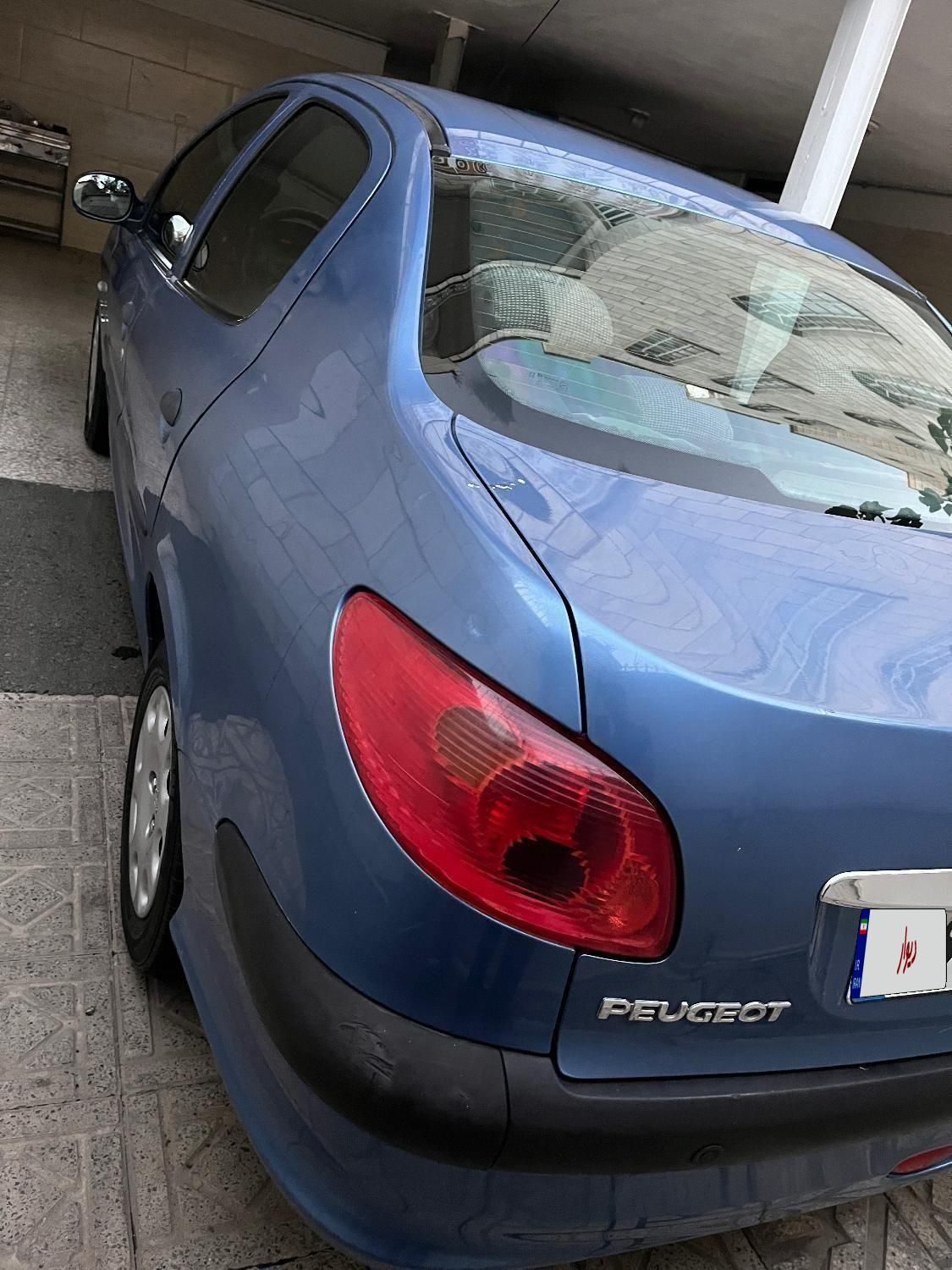 پژو ۲۰۶ صندوق دار v8 - 1395