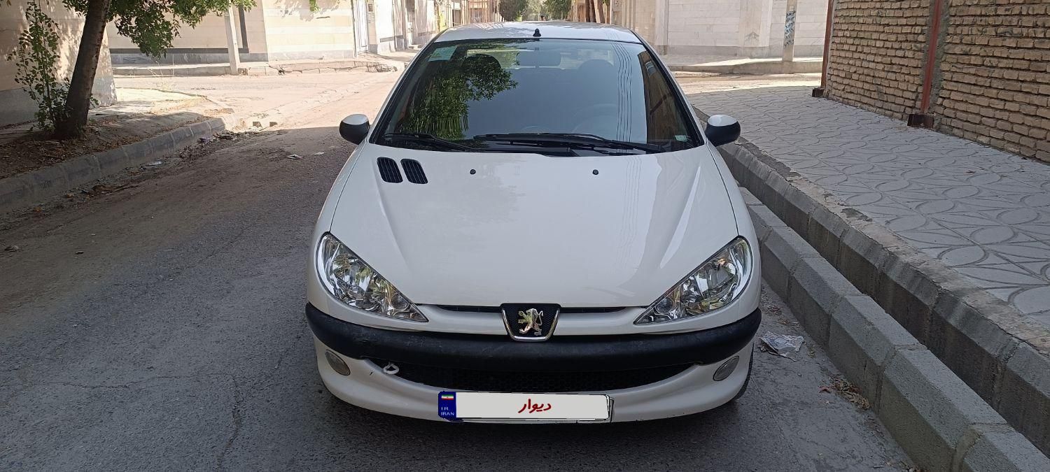 پژو ۲۰۶ صندوق دار v8 - 1399