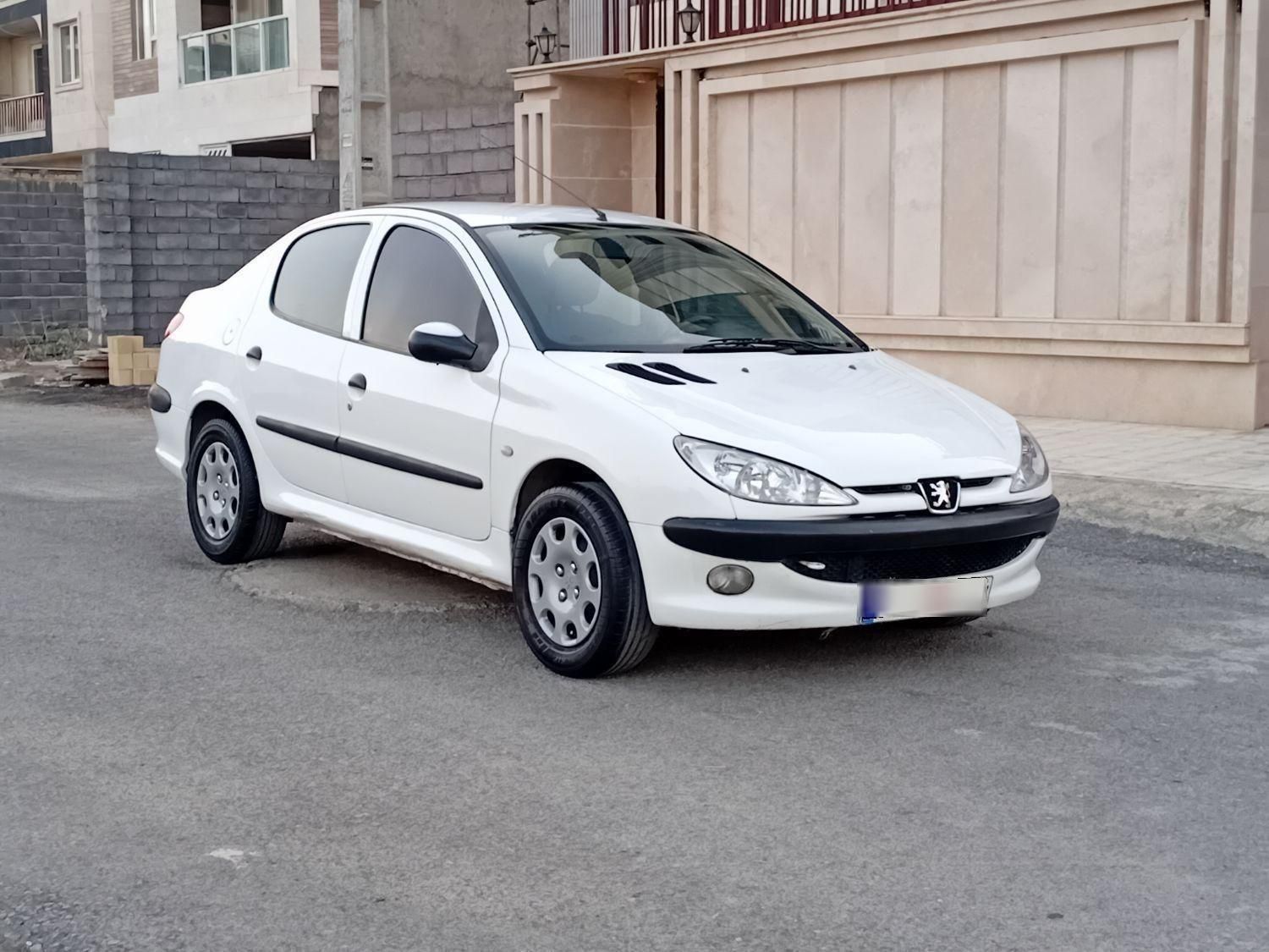 پژو ۲۰۶ صندوق دار v8 - 1395