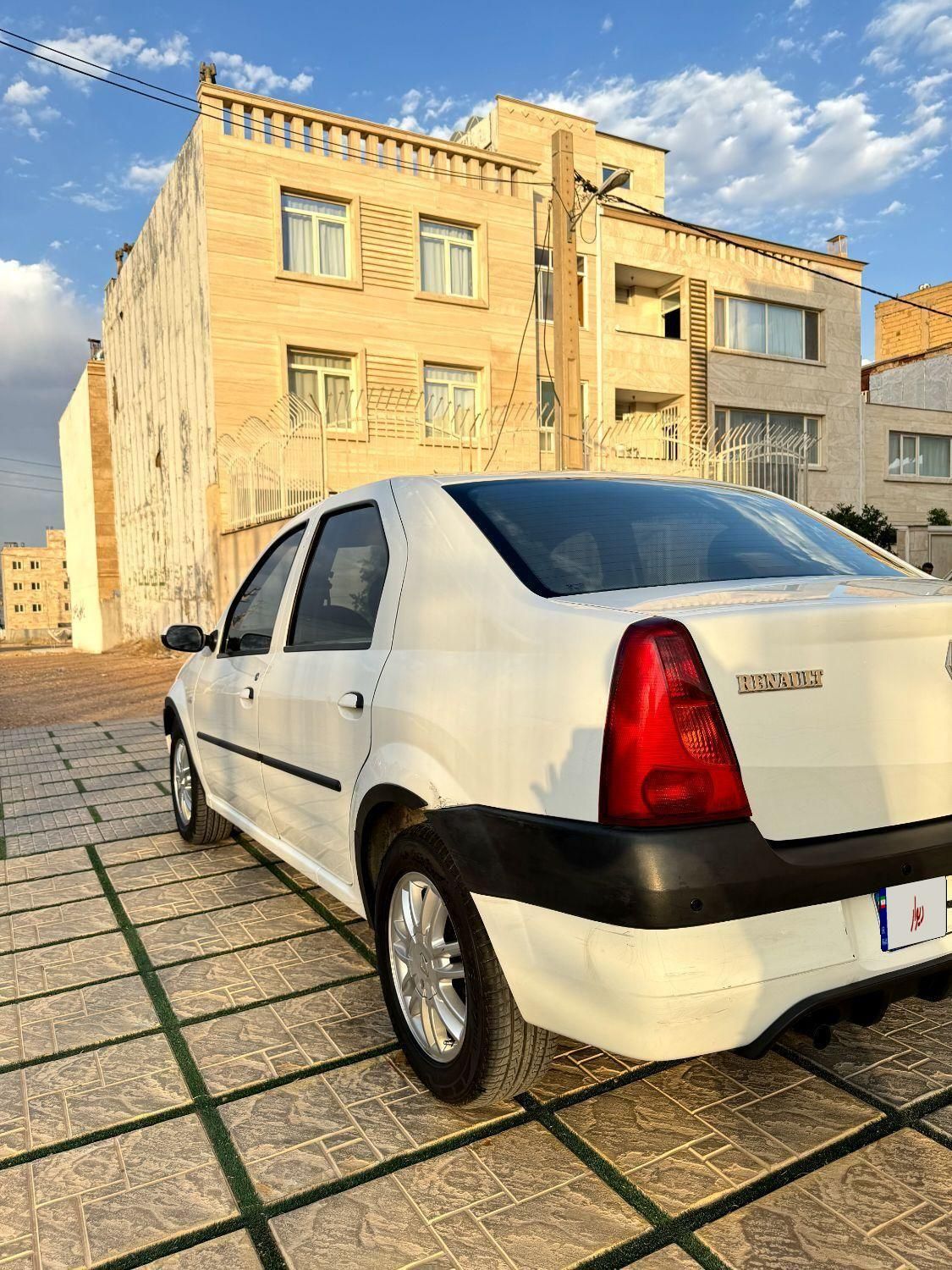 رنو تندر 90 E2 - 1396