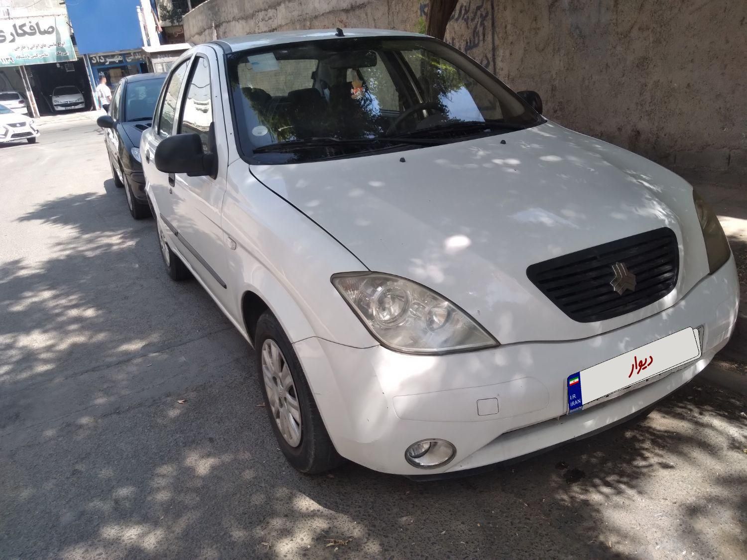 تیبا صندوق دار EX - 1395