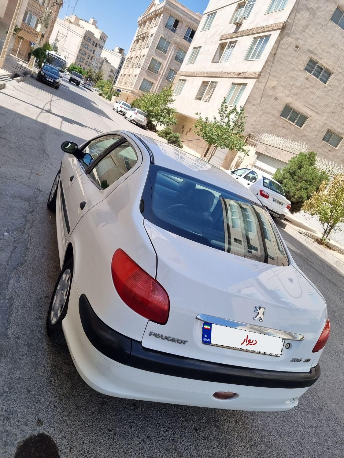 پژو ۲۰۶ صندوق دار v20 - 1389