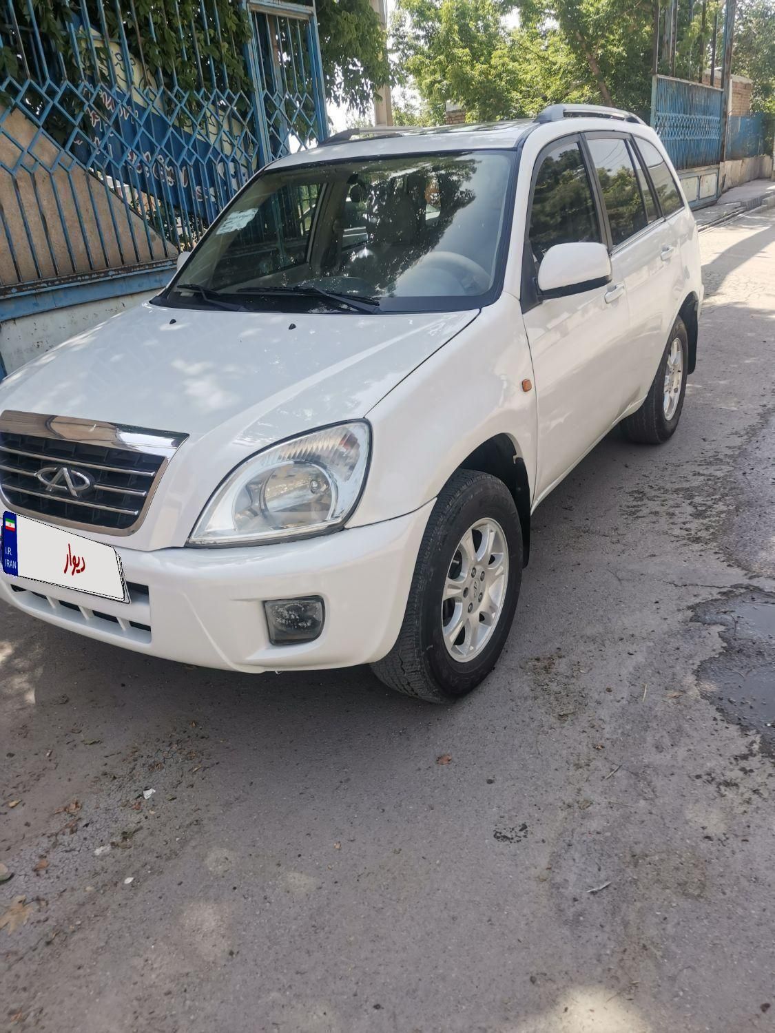 خودرو ام وی ام، X33 آگهی ann_19416325