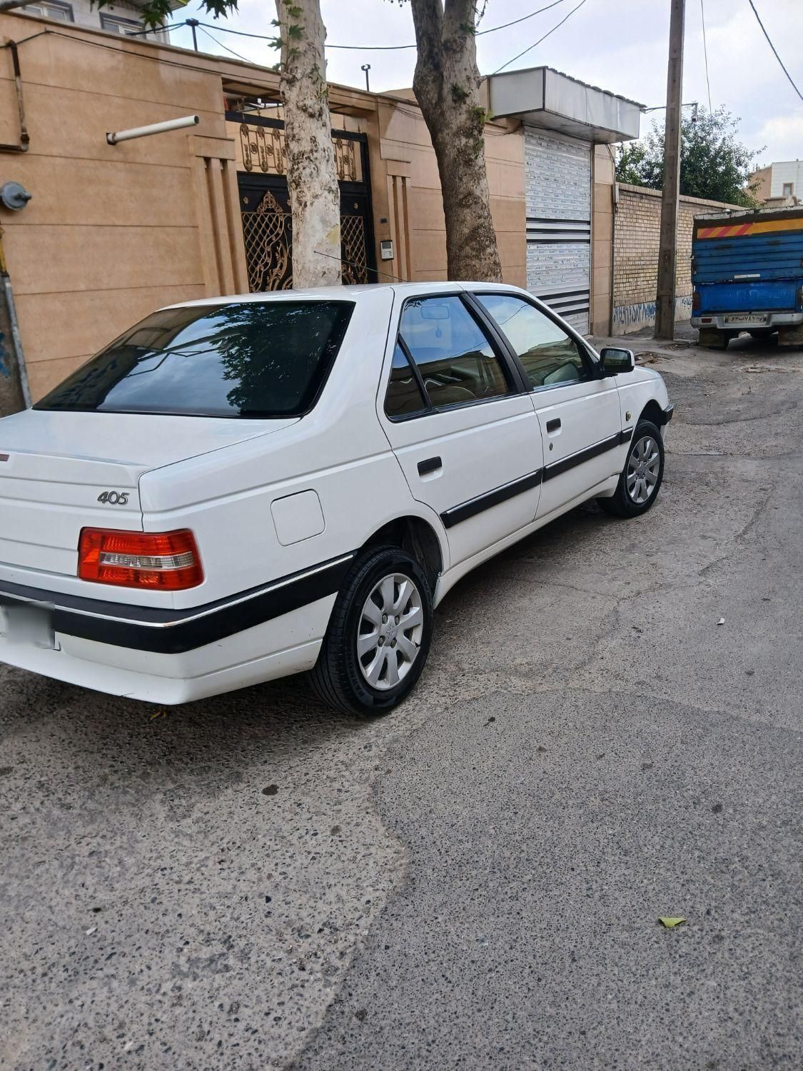 پژو 405 SLX بنزینی TU5 - 1392