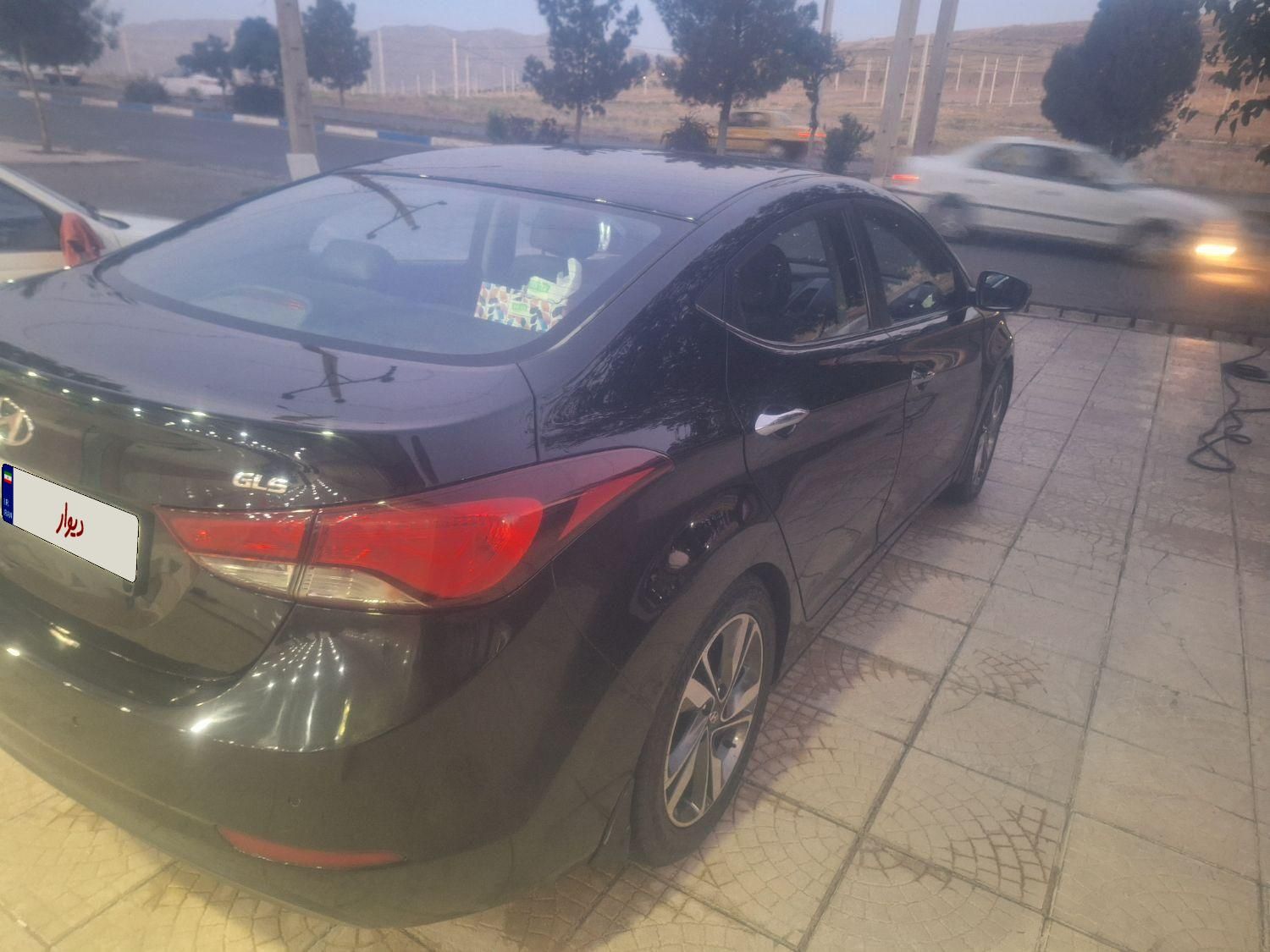 هیوندای النترا 1.8 لیتر - 2015