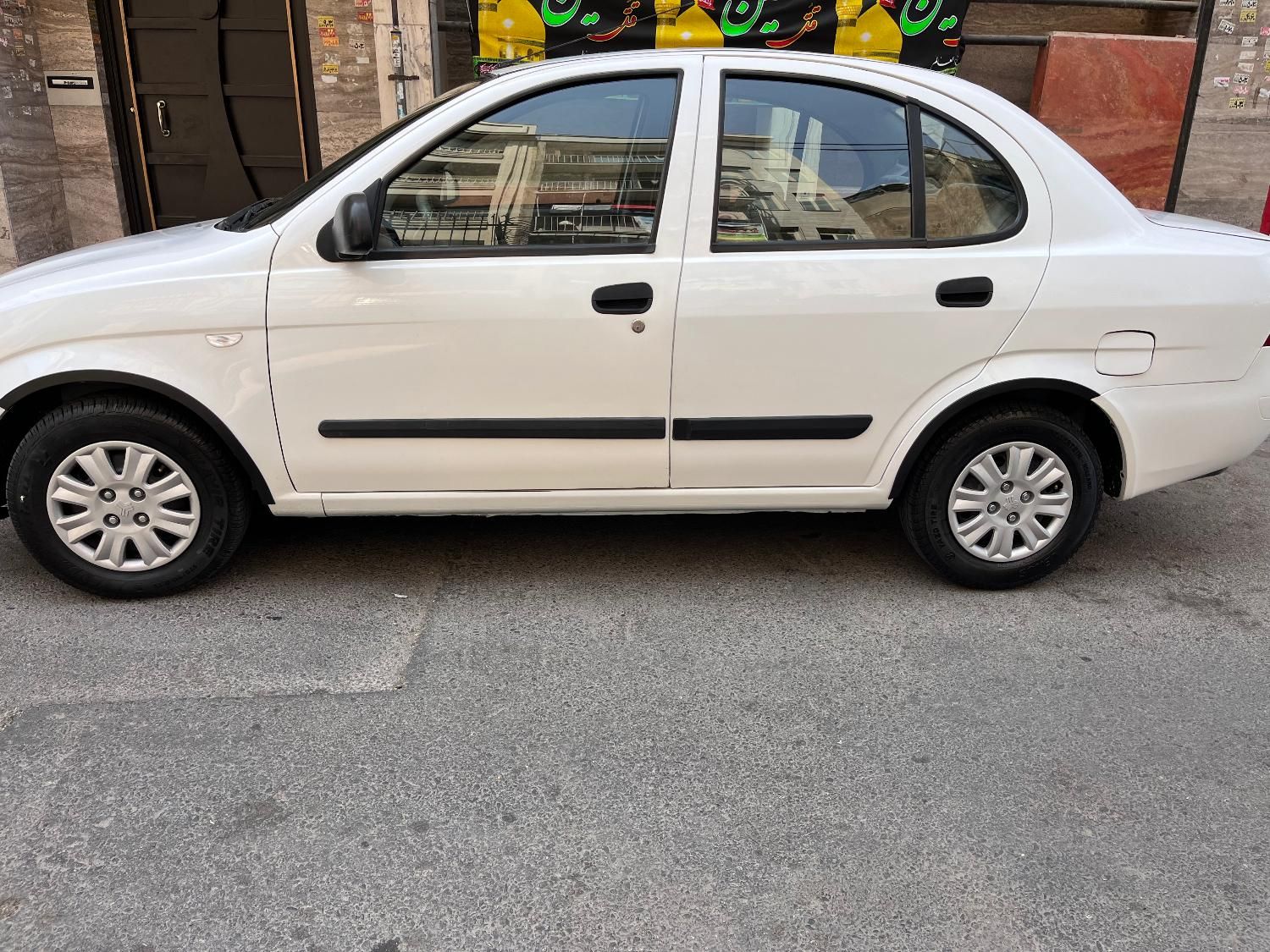 تیبا صندوق دار SX - 1393
