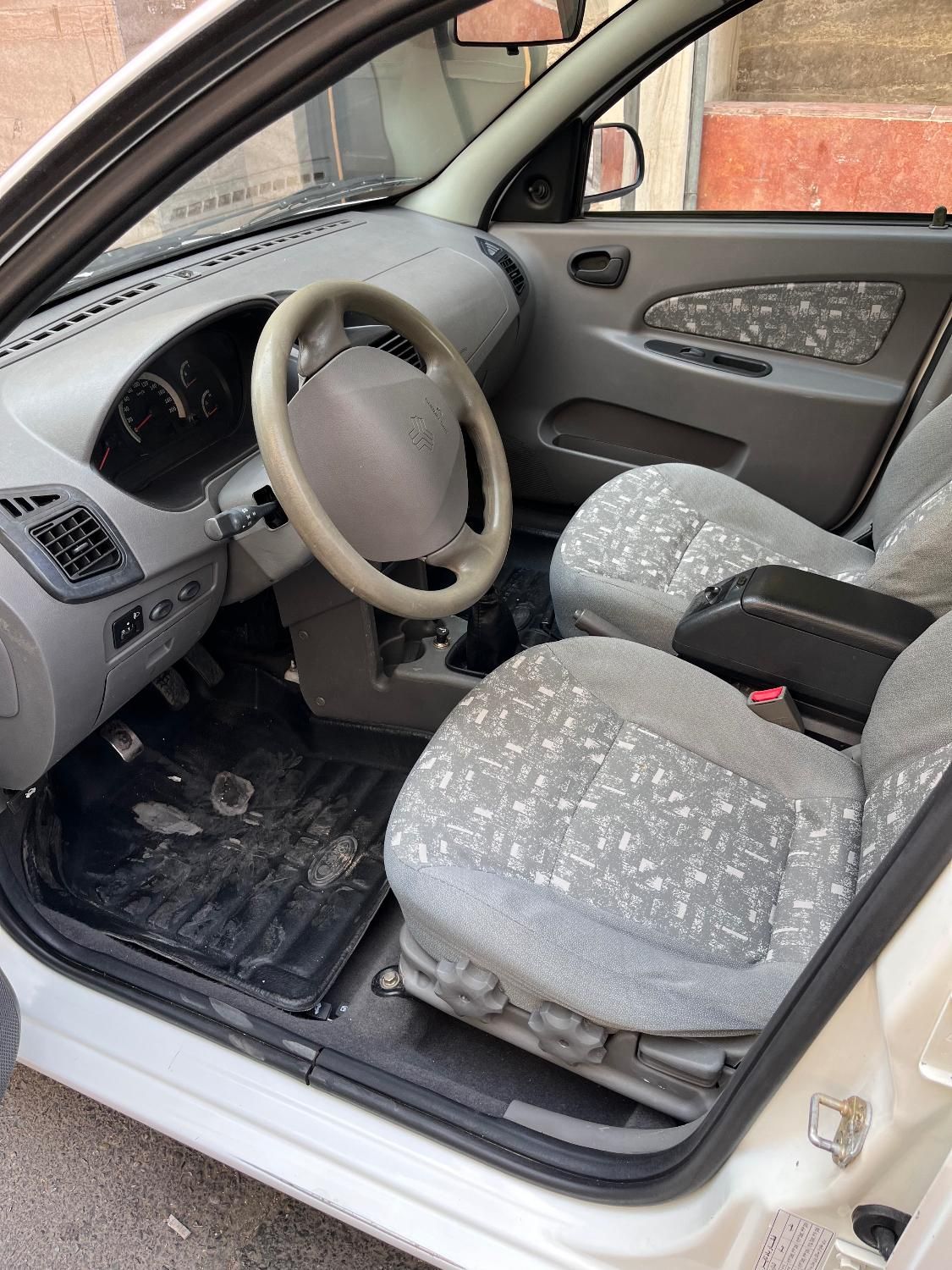 تیبا صندوق دار SX - 1393