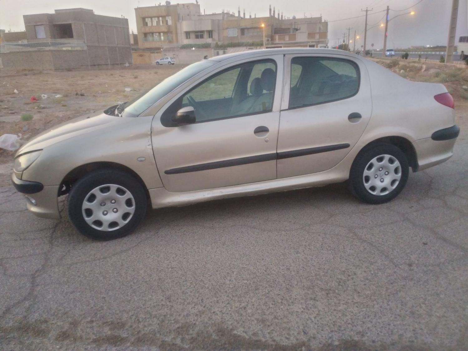 پژو ۲۰۶ صندوق دار v8 - 1385