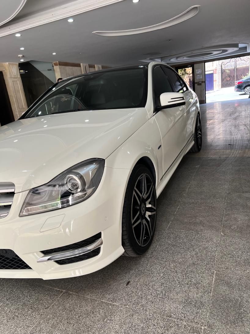 بنز C 200 - 2010