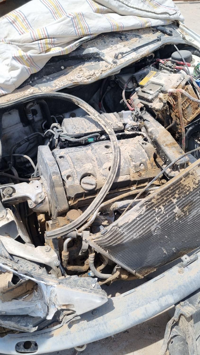 پژو ۲۰۶ صندوق دار v8 - 1398