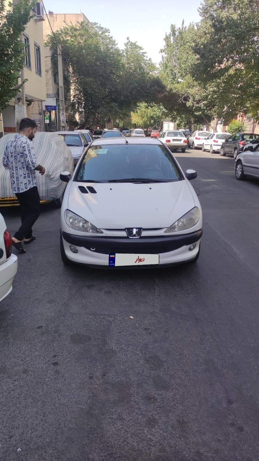 پژو ۲۰۶ صندوق دار v20 - 1389