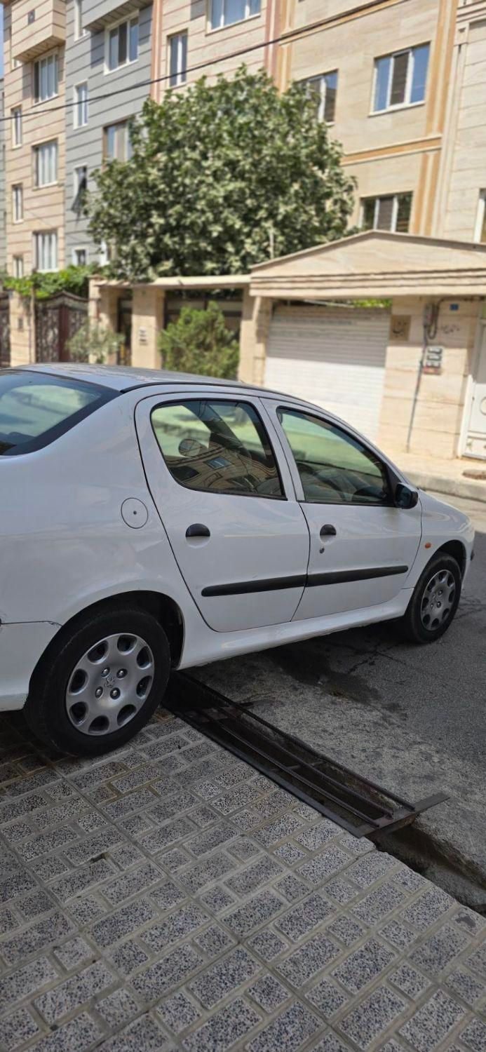 پژو ۲۰۶ صندوق دار v8 - 1390