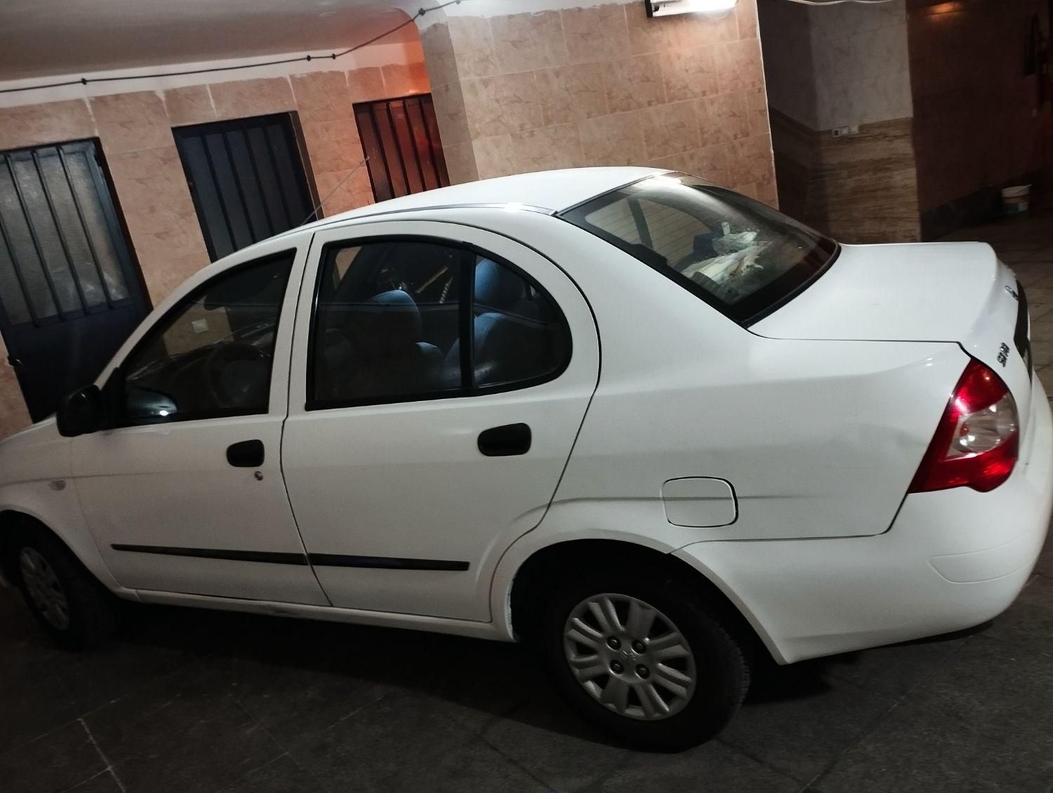 تیبا صندوق دار SX - 1396