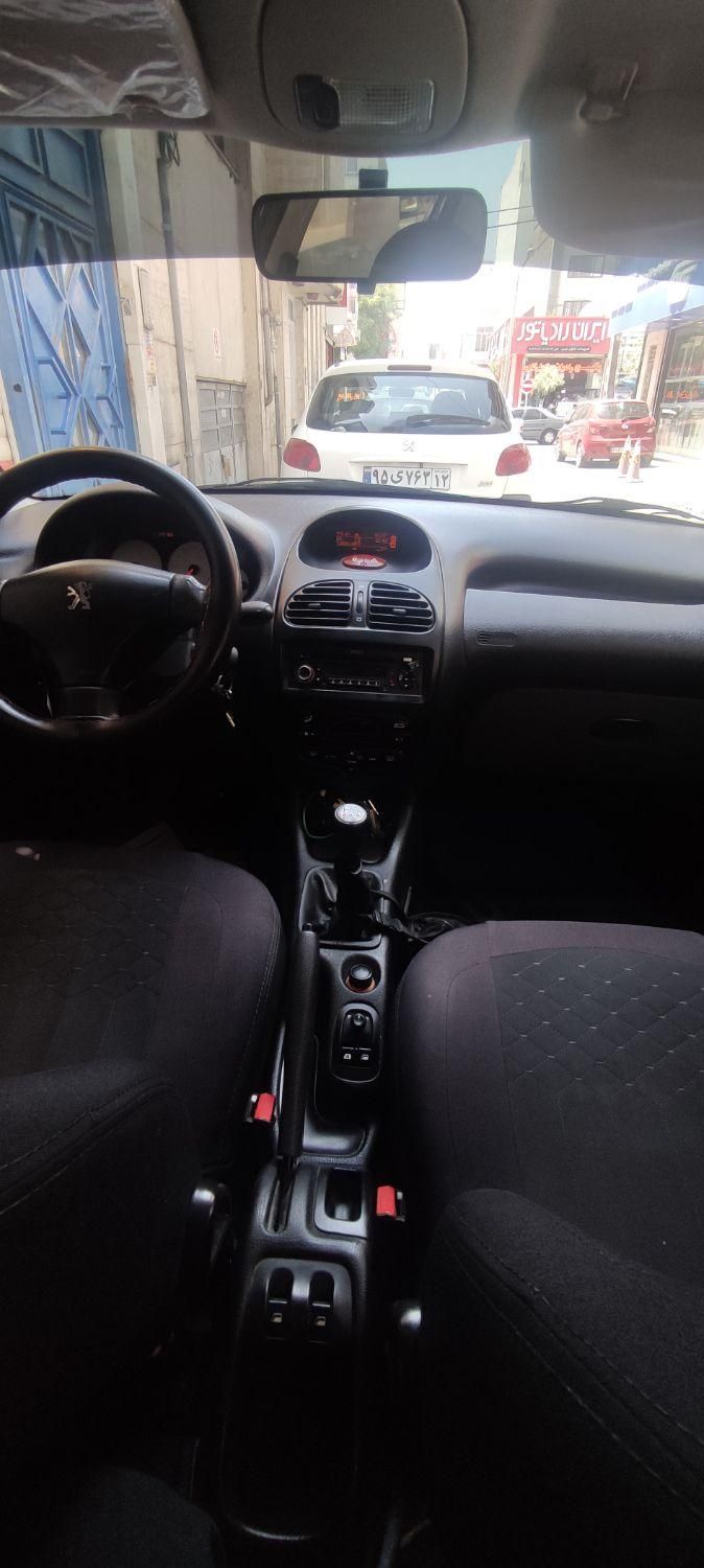 پژو ۲۰۶ صندوق دار v8 - 1397