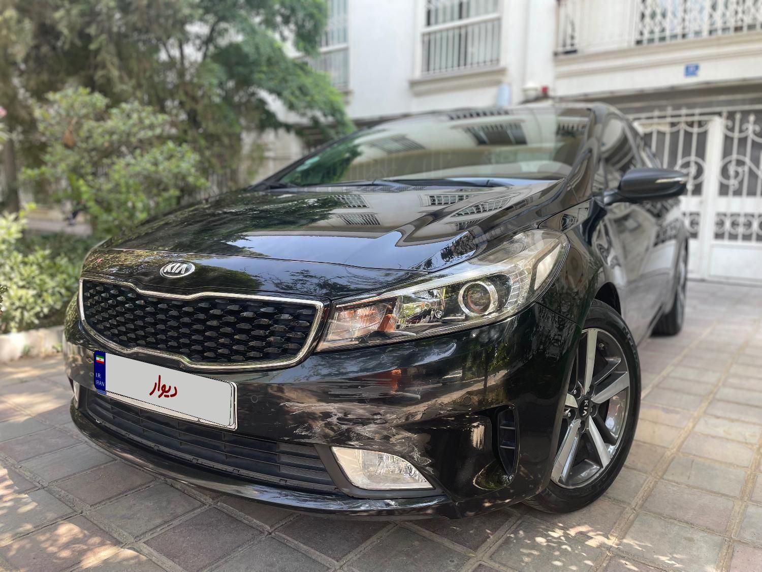 کیا سراتو 2.0 لیتر اتوماتیک GT لاین - 2017