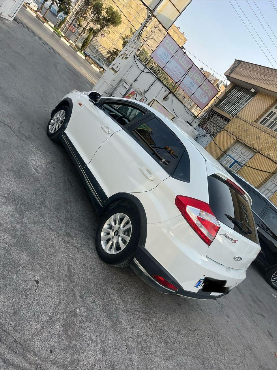 ام وی ام 315 هاچ بک اسپرت لاکچری - 1395