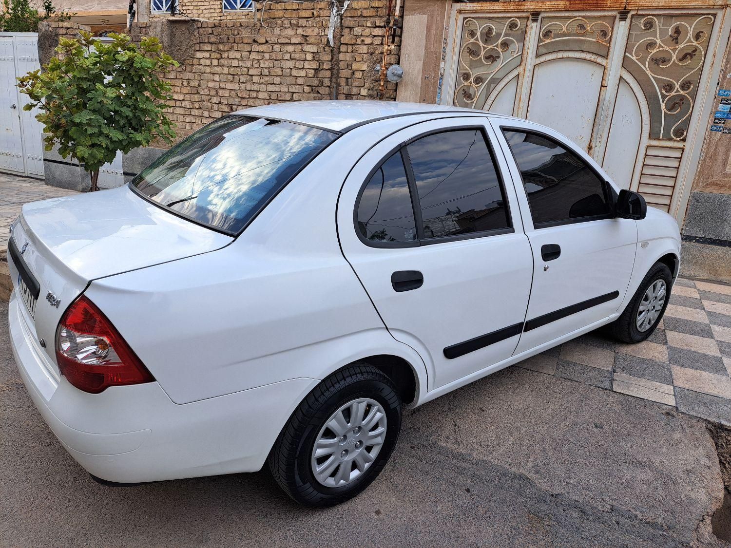 تیبا صندوق دار EX - 1394