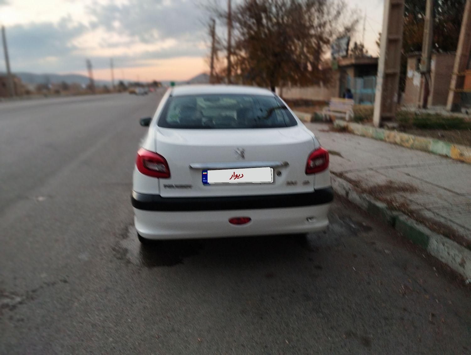 پژو ۲۰۶ صندوق دار v8 - 1399