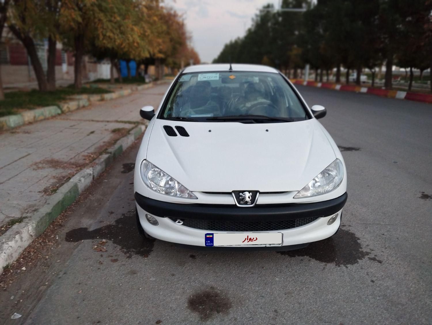 پژو ۲۰۶ صندوق دار v8 - 1399