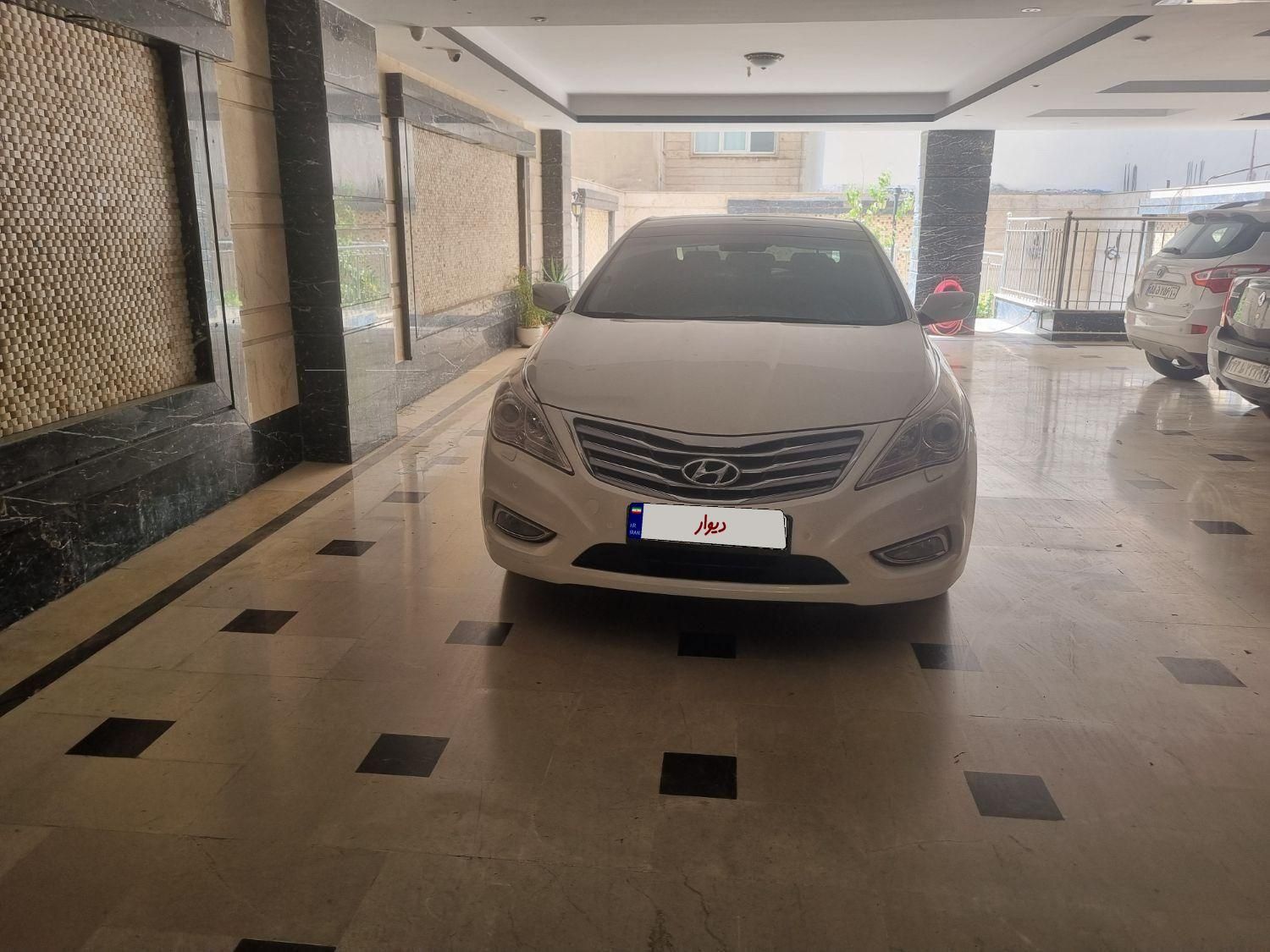 هیوندای آزرا (گرنجور) 3000cc - 2013