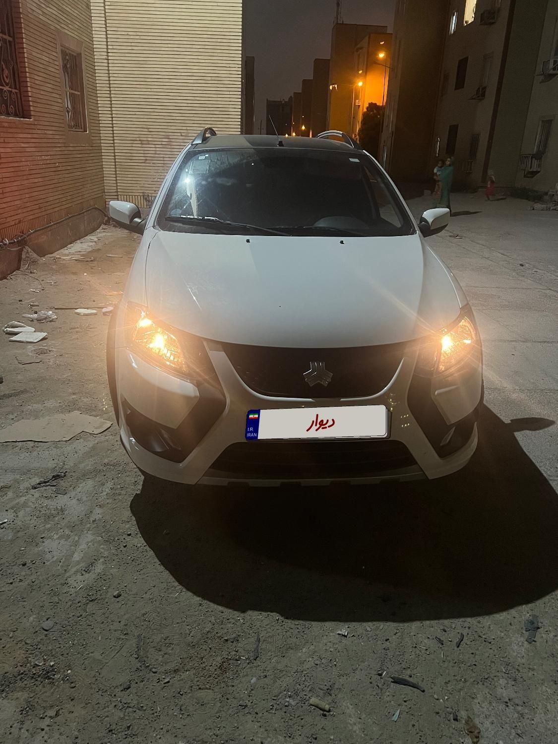 خودرو کوییک، R آگهی ann_19418706