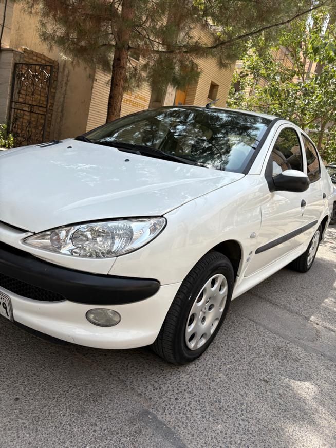 پژو ۲۰۶ صندوق دار v8 - 1396