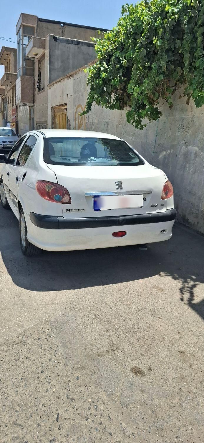 پژو ۲۰۶ صندوق دار v8 - 1387