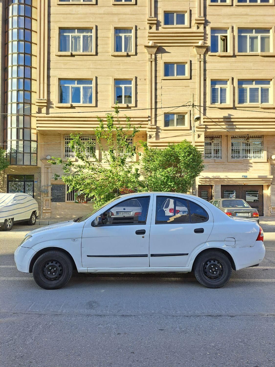 تیبا صندوق دار SX - 1398
