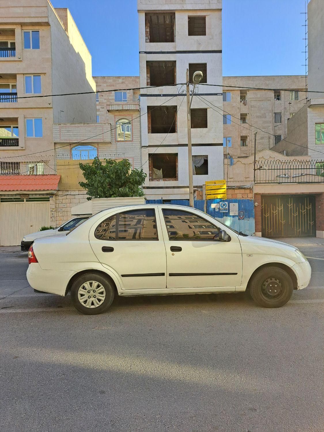 تیبا صندوق دار SX - 1398