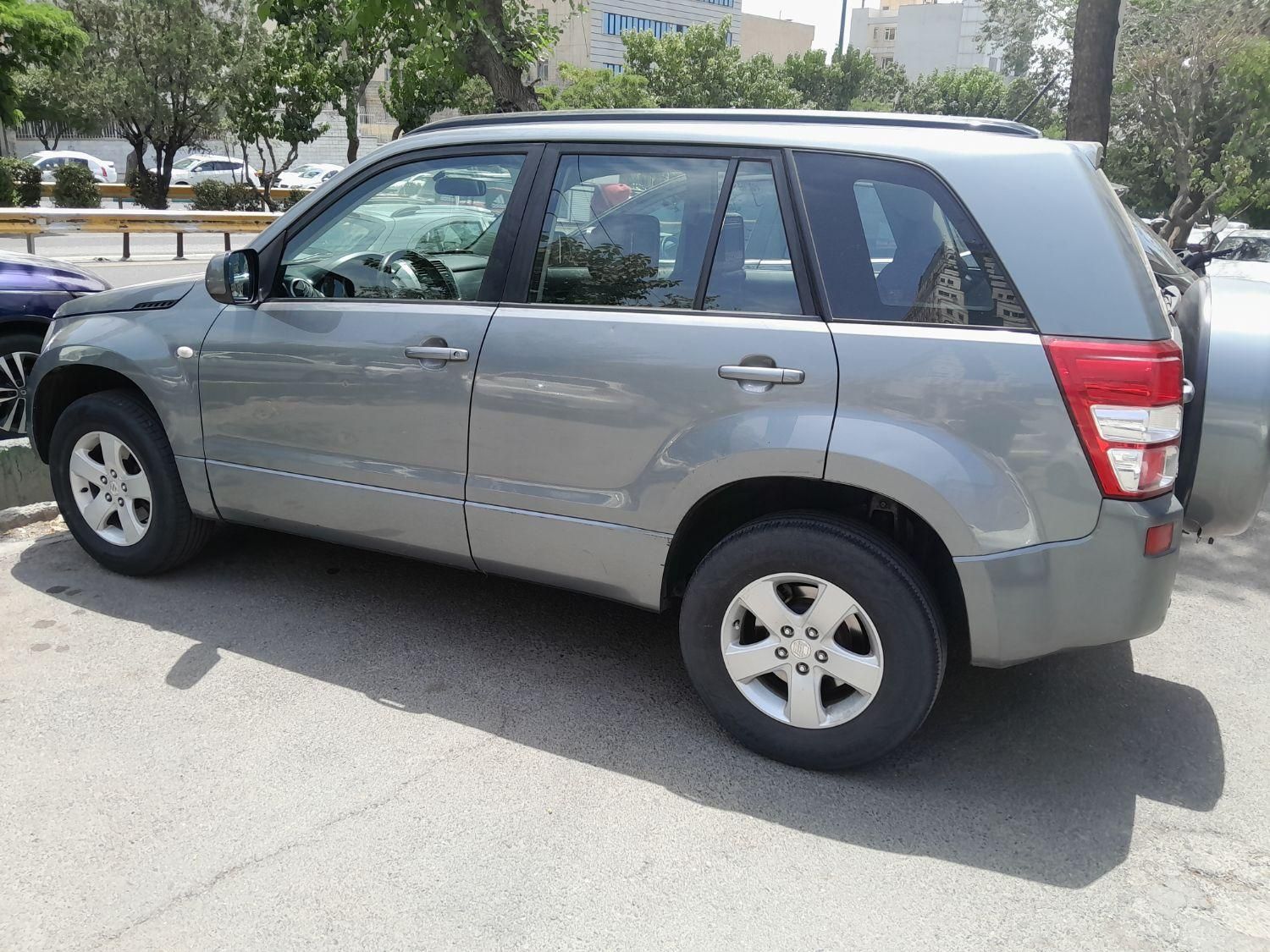 سوزوکی ویتارا ایران خودرو 2400 دنده‌ای - 2006