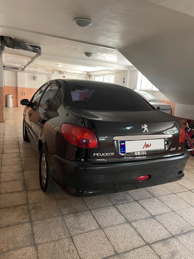 پژو ۲۰۶ صندوق دار v8 - 1398
