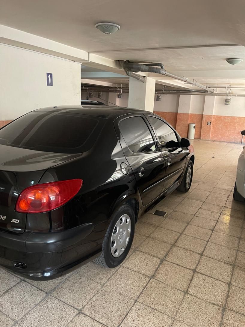 پژو ۲۰۶ صندوق دار v8 - 1398
