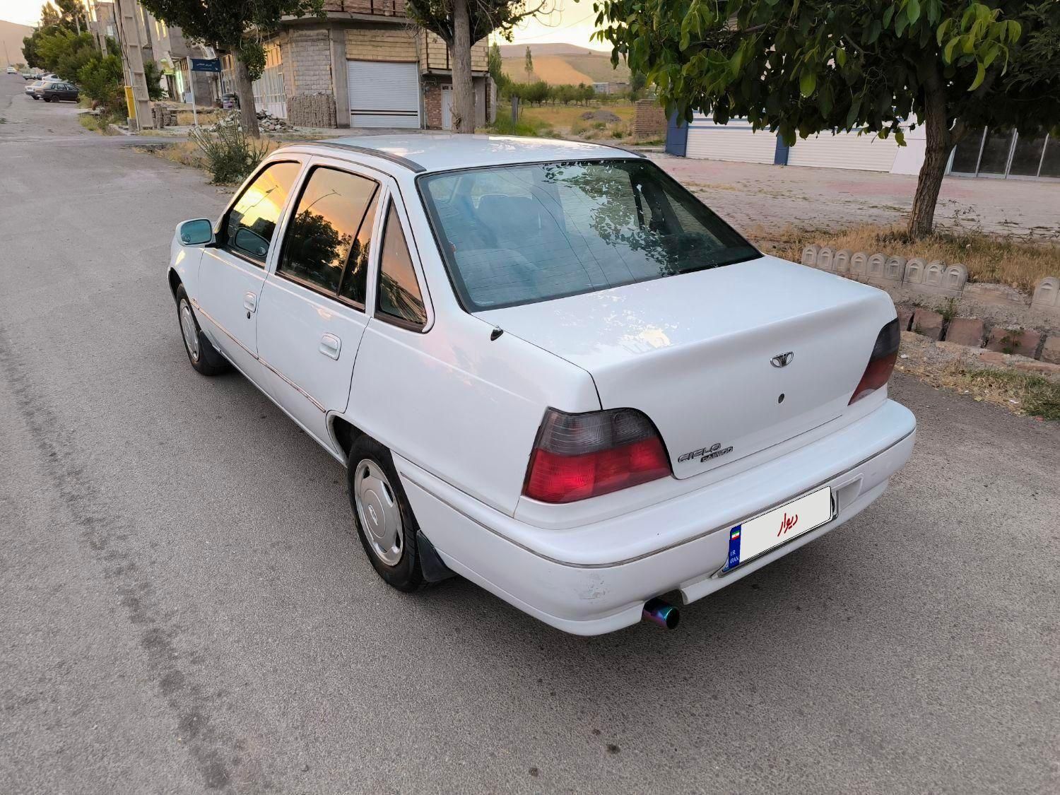 دوو سیلو سدان - 1380