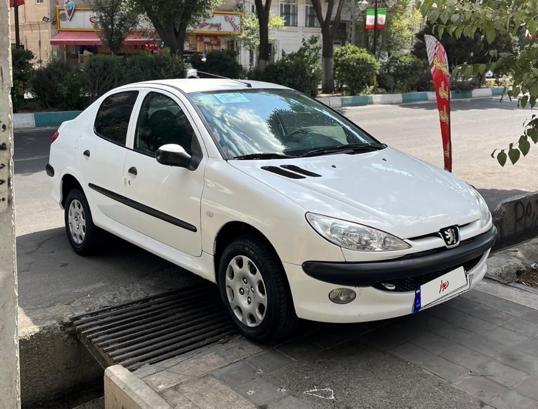 پژو ۲۰۶ صندوق دار v8 - 1398