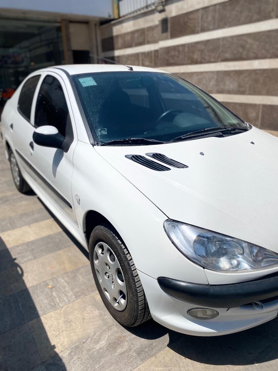 پژو ۲۰۶ صندوق دار v8 - 1398