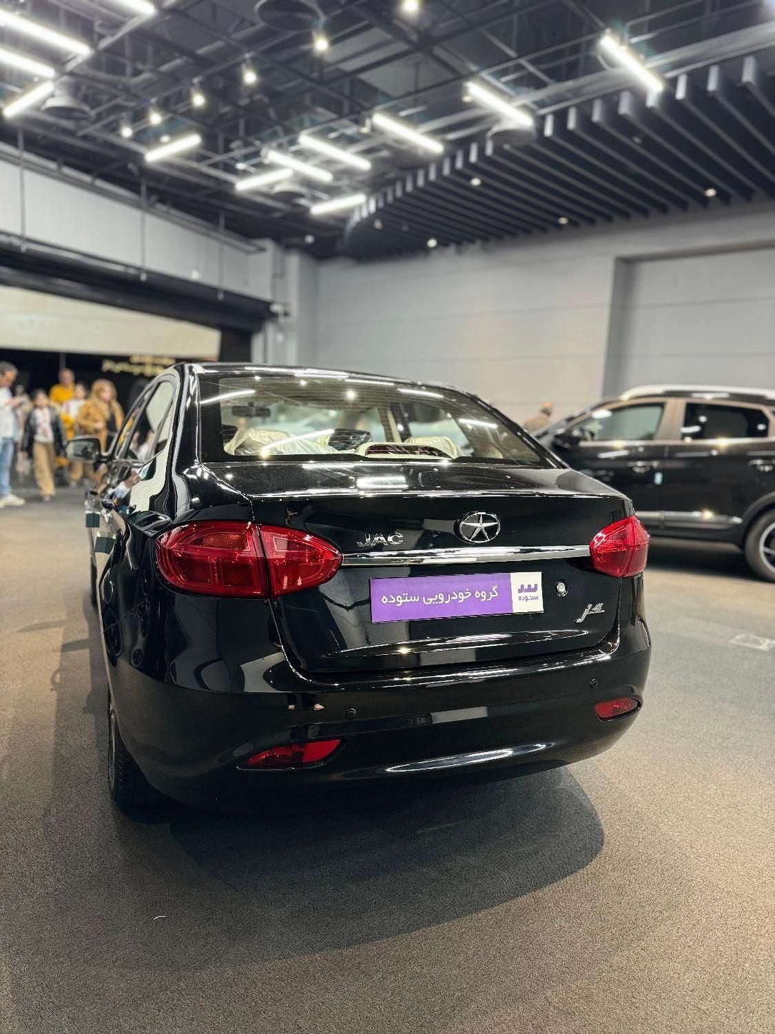 جک J4 اتوماتیک ساده - 1404