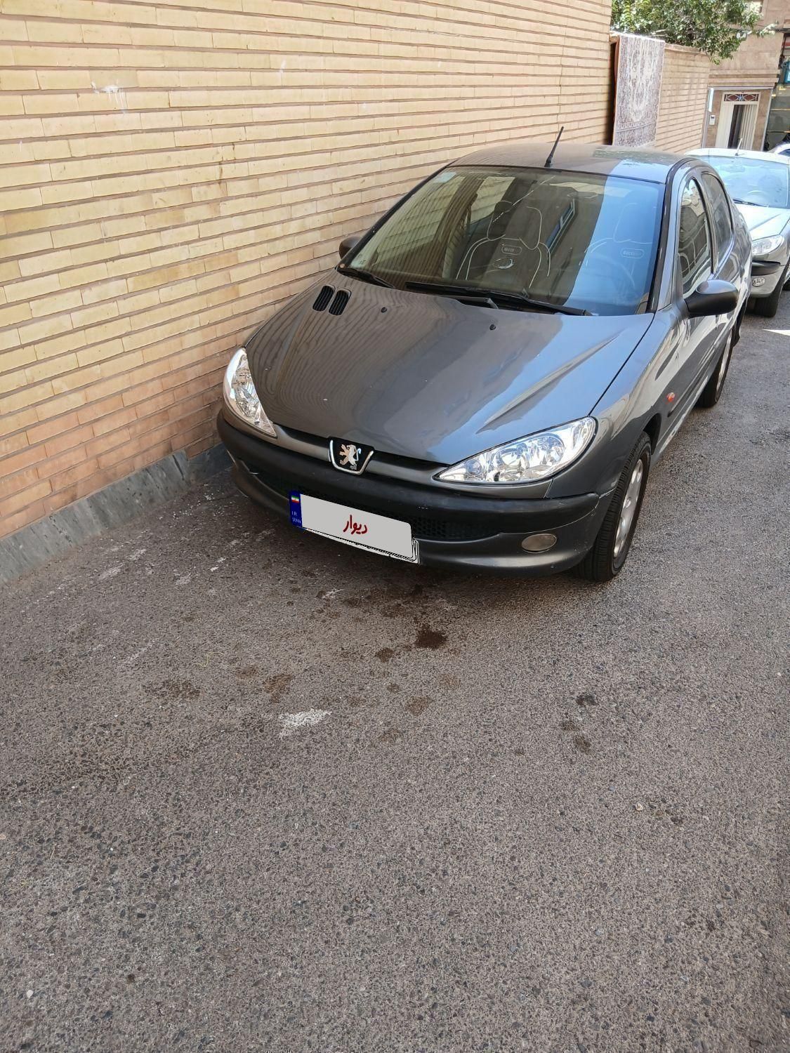 پژو ۲۰۶ صندوق دار v8 - 1393