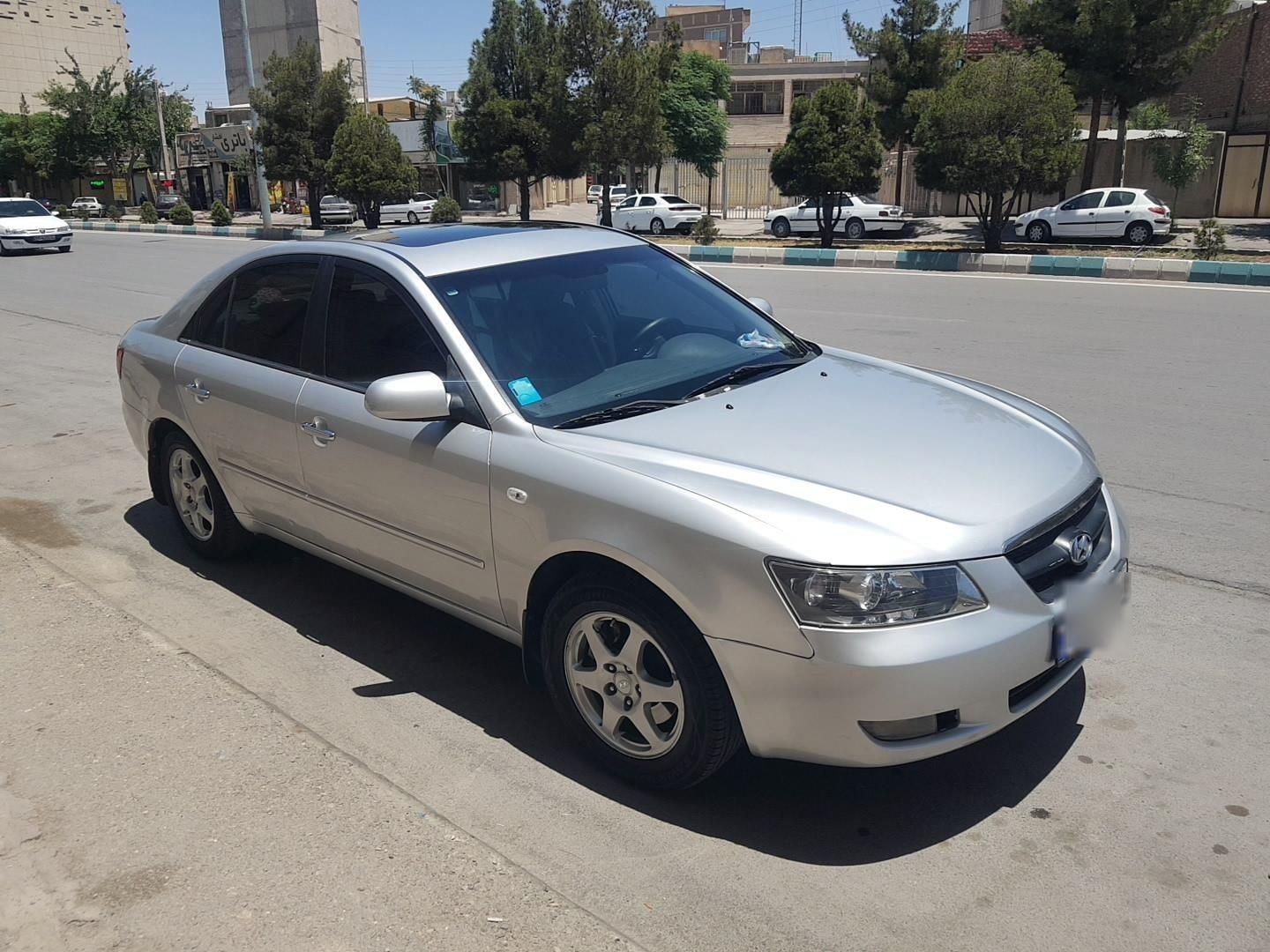 هیوندای سوناتا دنده‌ای NF 2400 - 2008