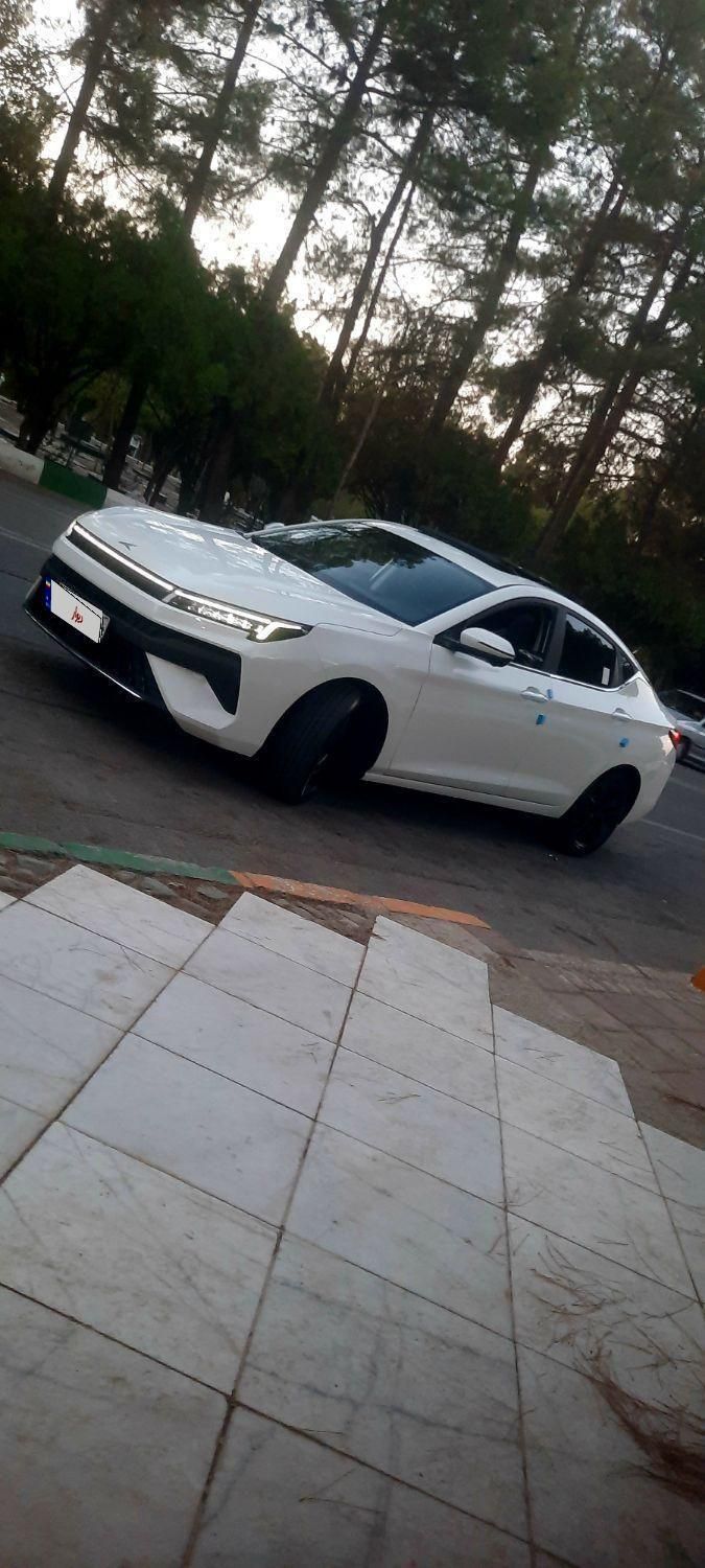 کی ام سی J7 اتوماتیک - 1402